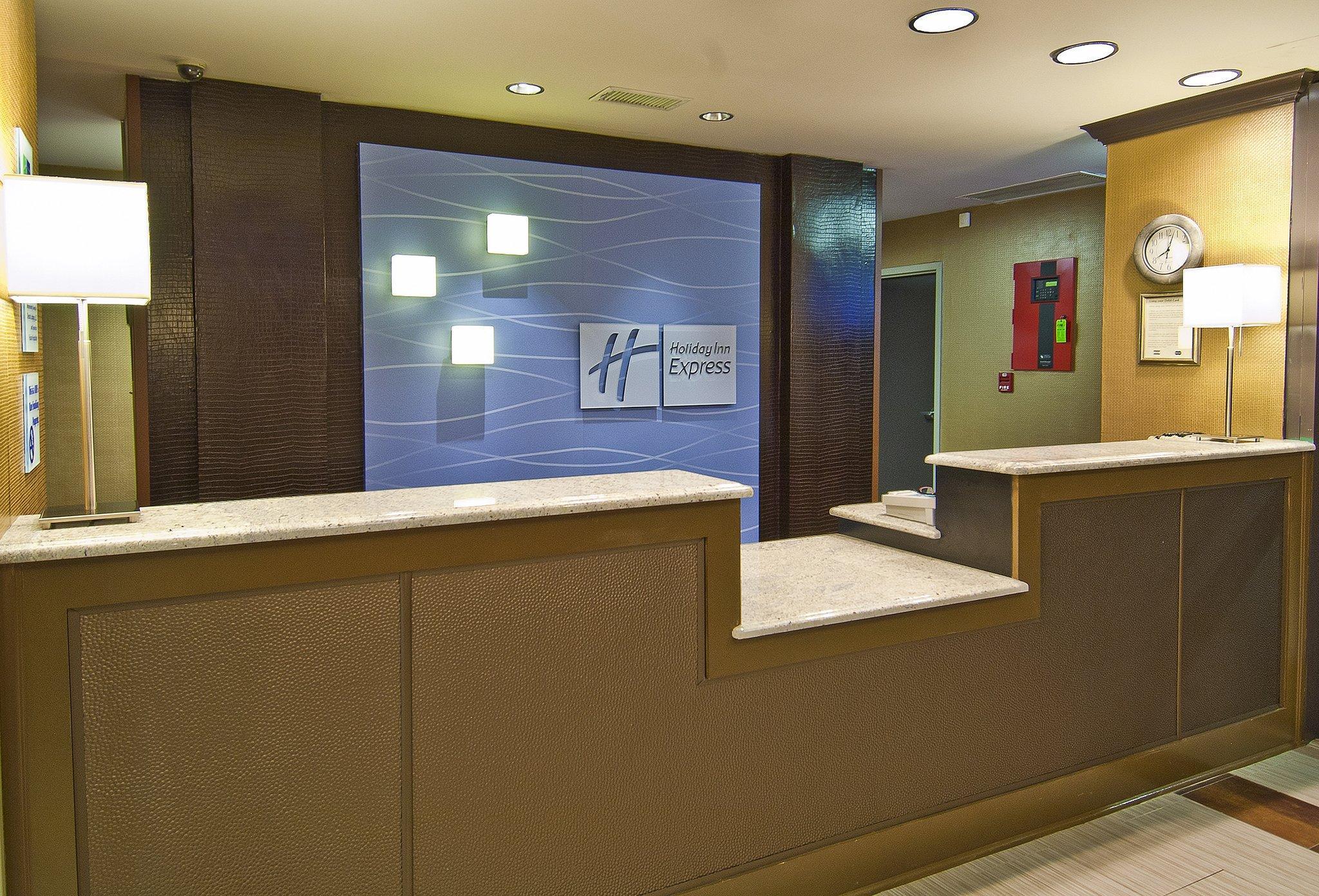 Holiday Inn Express Hotel & Suites Olive Branch, An Ihg Hotel Екстериор снимка